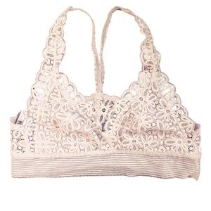 Victoria’s Secret Daisy Patterned Lined Bralette Size Large